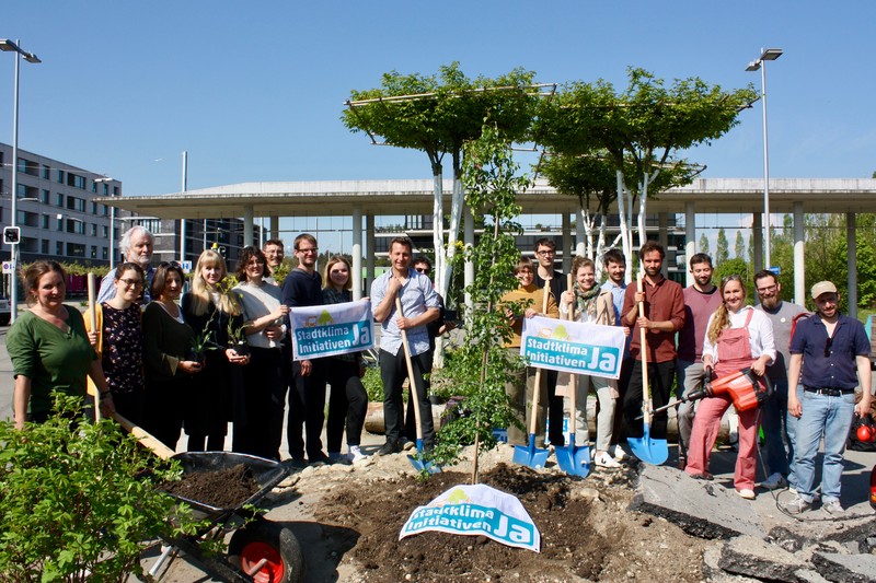 Entsiegelungsaktion anlässlich der Lancierung der Stadtklima-Initiative Bern