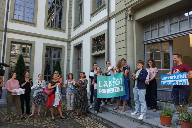 Einreichung Stadtklima-Initiative Bern Einreichung Stadtklima-Initiative Bern