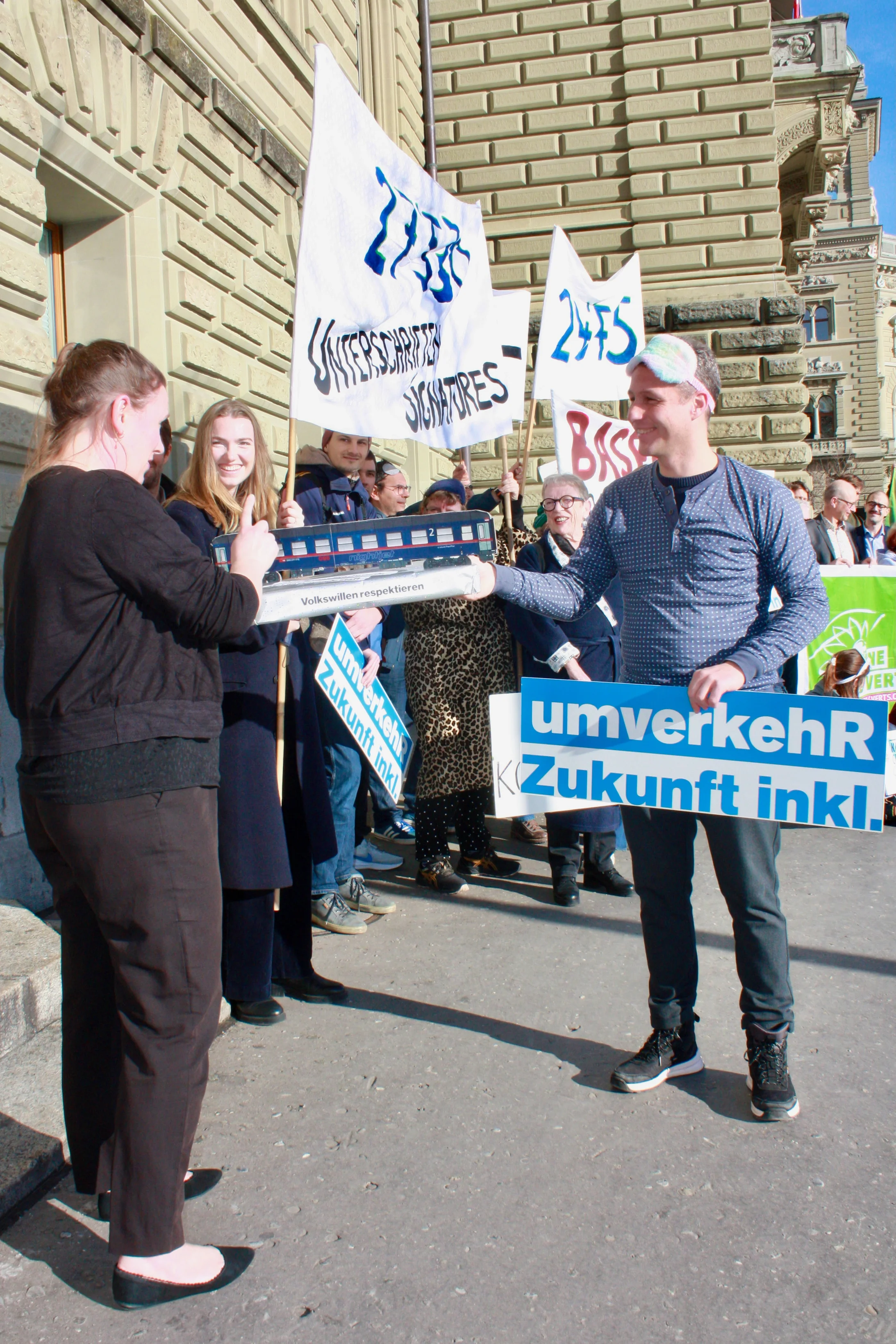 Einreichung Petition