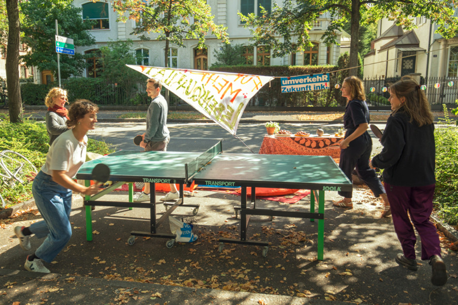 Ping Pong und Pizza statt Parkplatz von Luzia und Freunden in Basel am PARK(ing) Day 2019