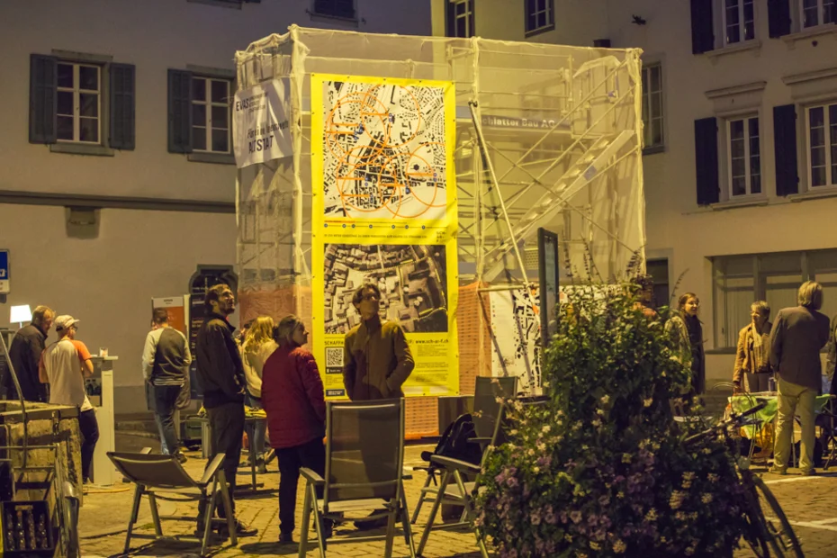 Volksfest statt Parkplätze von verschiedensten OrganisatorInnen in der Innenstadt von Schaffhausen am PARK(ing) Day 2019