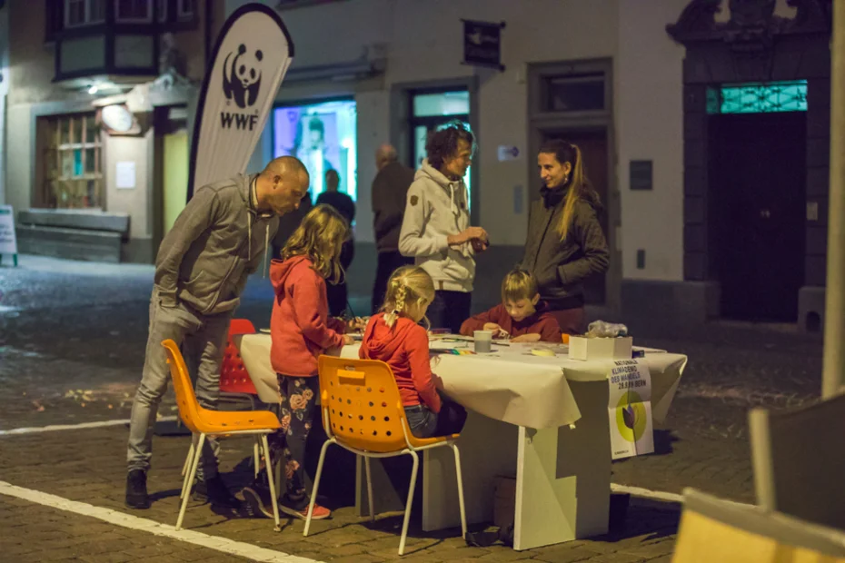 Volksfest statt Parkplätze von verschiedensten OrganisatorInnen in der Innenstadt von Schaffhausen am PARK(ing) Day 2019