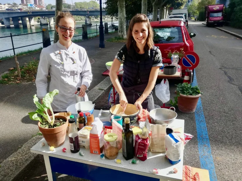 Pop-up-Küche statt Parkplatz! Aktion St. Alban-Rheinweg in Basel am PARK(ing) Day 2018