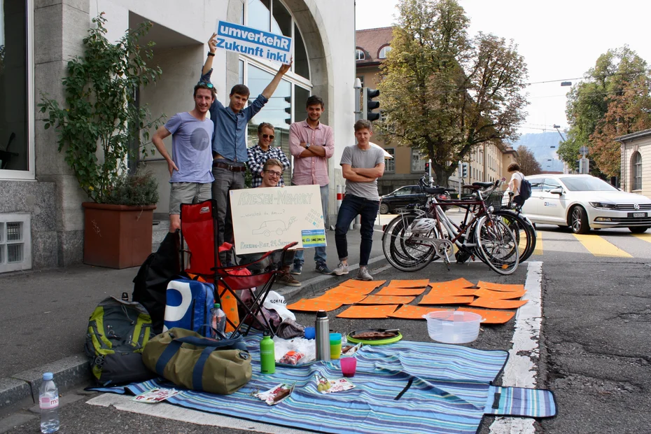 Verkehrsmemory auf dem Parkplatz. Irgendwo in Zürich am PARK(ing) Day 2018