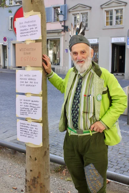 Esperanto statt Parkplatz auf dem Zähringerplatz in Zürich am PARK(ing) Day 2019