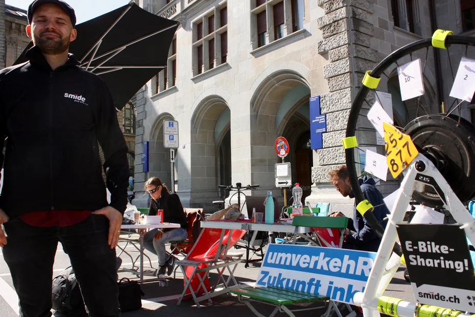 Stromvelo- statt Autoparkplatz von SMIDE in Zürich am PARK(ing) Day 2019