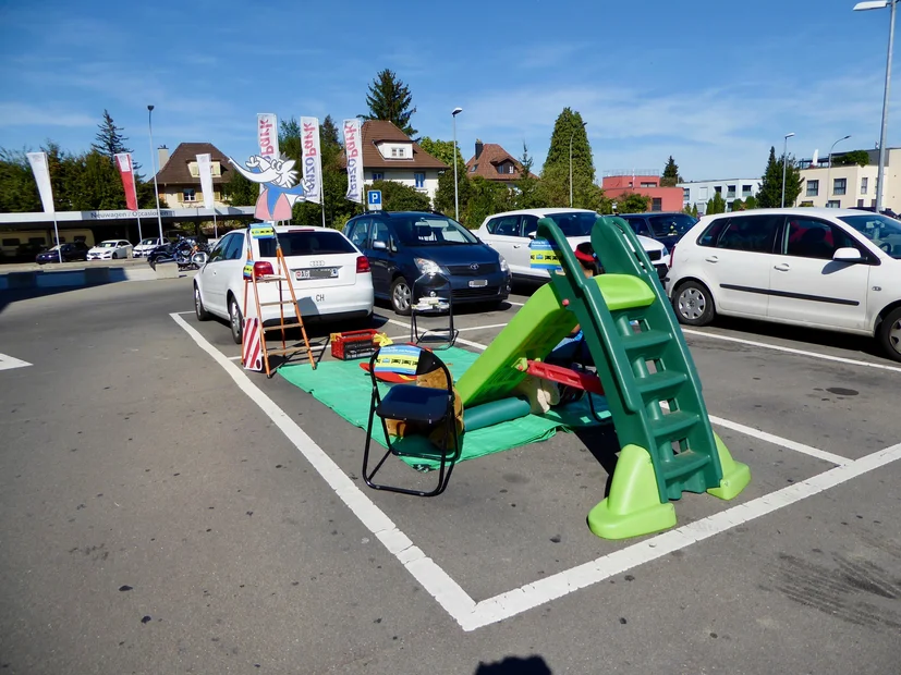 Spielplatz statt Parkplatz von Michael und Freunden in Staufen AG  am PARK(ing) Day 2019