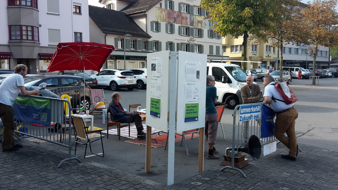 Ferien statt Parkplätze, die Parklücke zu einem Ferienparadies umbauen vom VCS-Uri am PARK(ing) Day 2020 in Altdorf