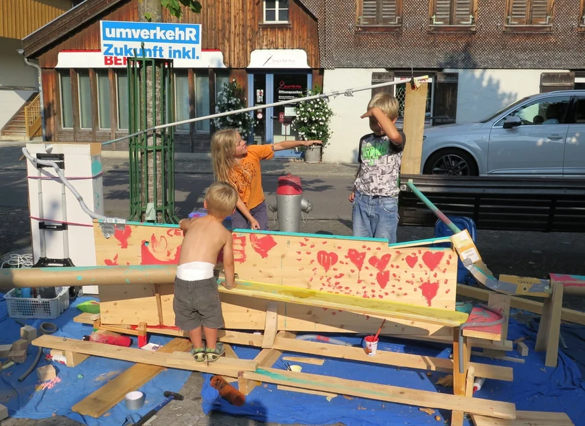 Chugelibahn statt Parkplatz - von Richard und Freunden am PARK(ing) Day 2020 in Sarnen