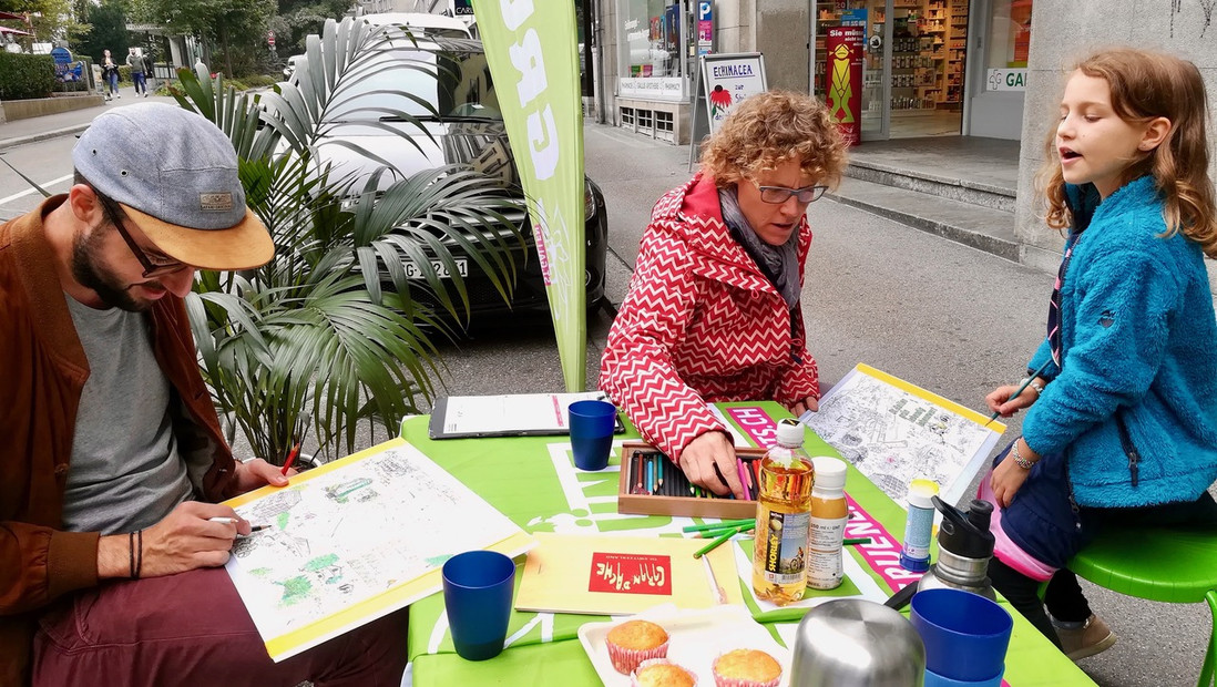 Grüne malen sich die Stadt grün lebendig lebenswert am PARK(ing) Day 2020 in St. Gallen