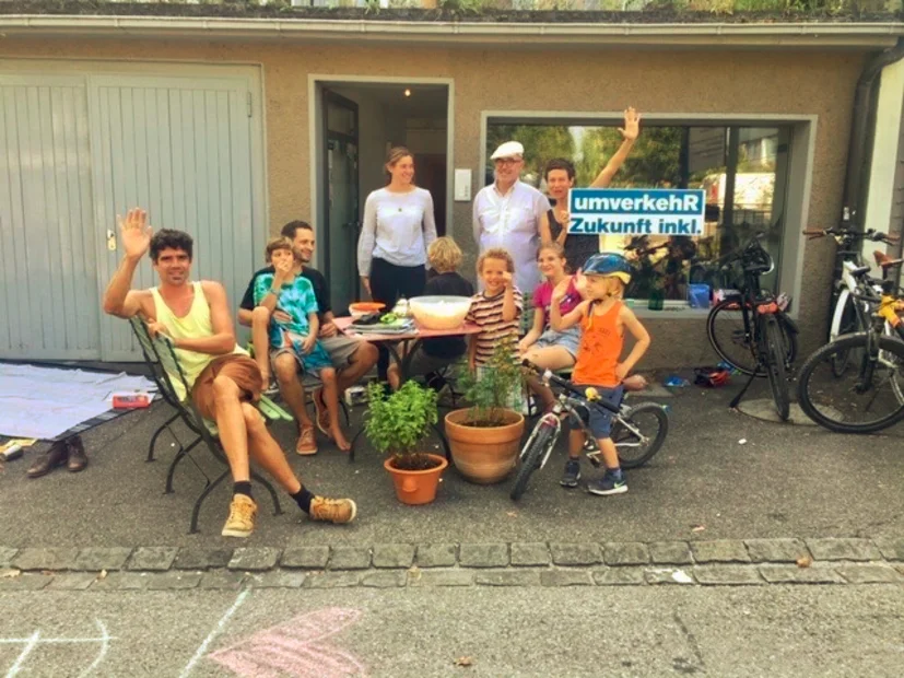 Brot und Spiele statt Parkplatz von Anina und Freunden am PARK(ing) Day 2020 in Rapperswil