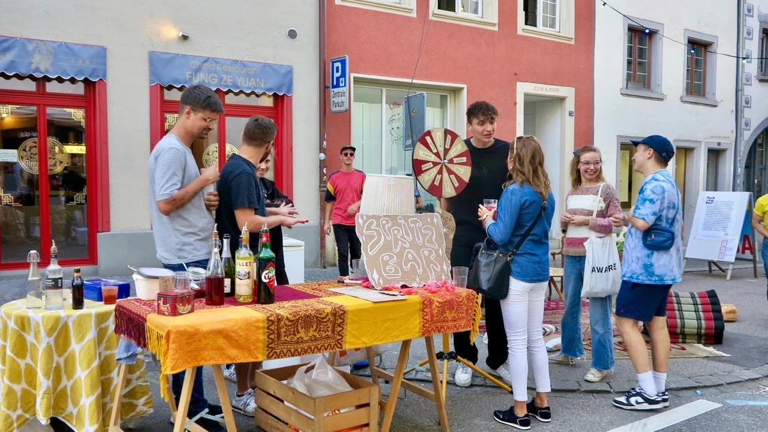 PARK(ing) Day 2021, Schaffhausen, Neustadt Musik, Food, Drinks,Spiel & Spass, Velos statt Autos, Park statt Parkplatz von AL Sch