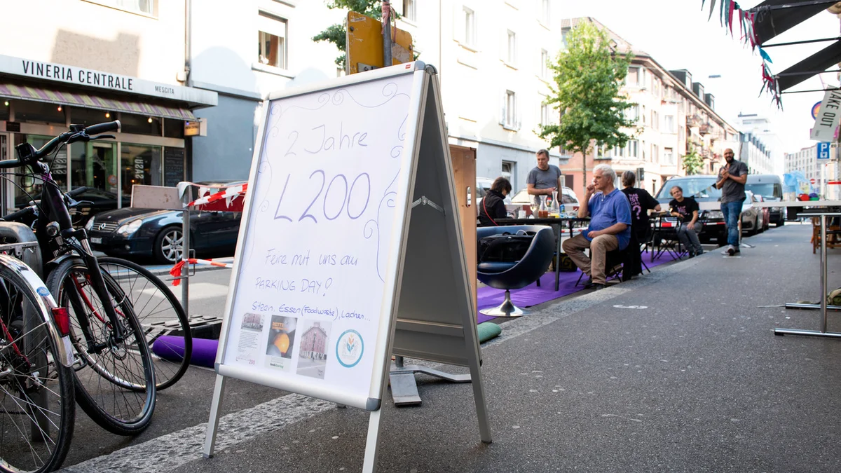 Urban Waste - Parkplätze sind Platzverschwendung, Präsentation verschiedener Ideen zum Thema Begegnung und Vernetzung im städtis