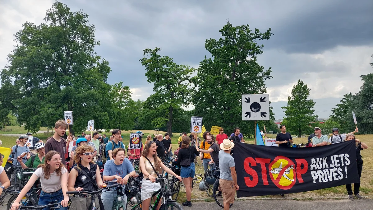 Stop aux jets privés manif
