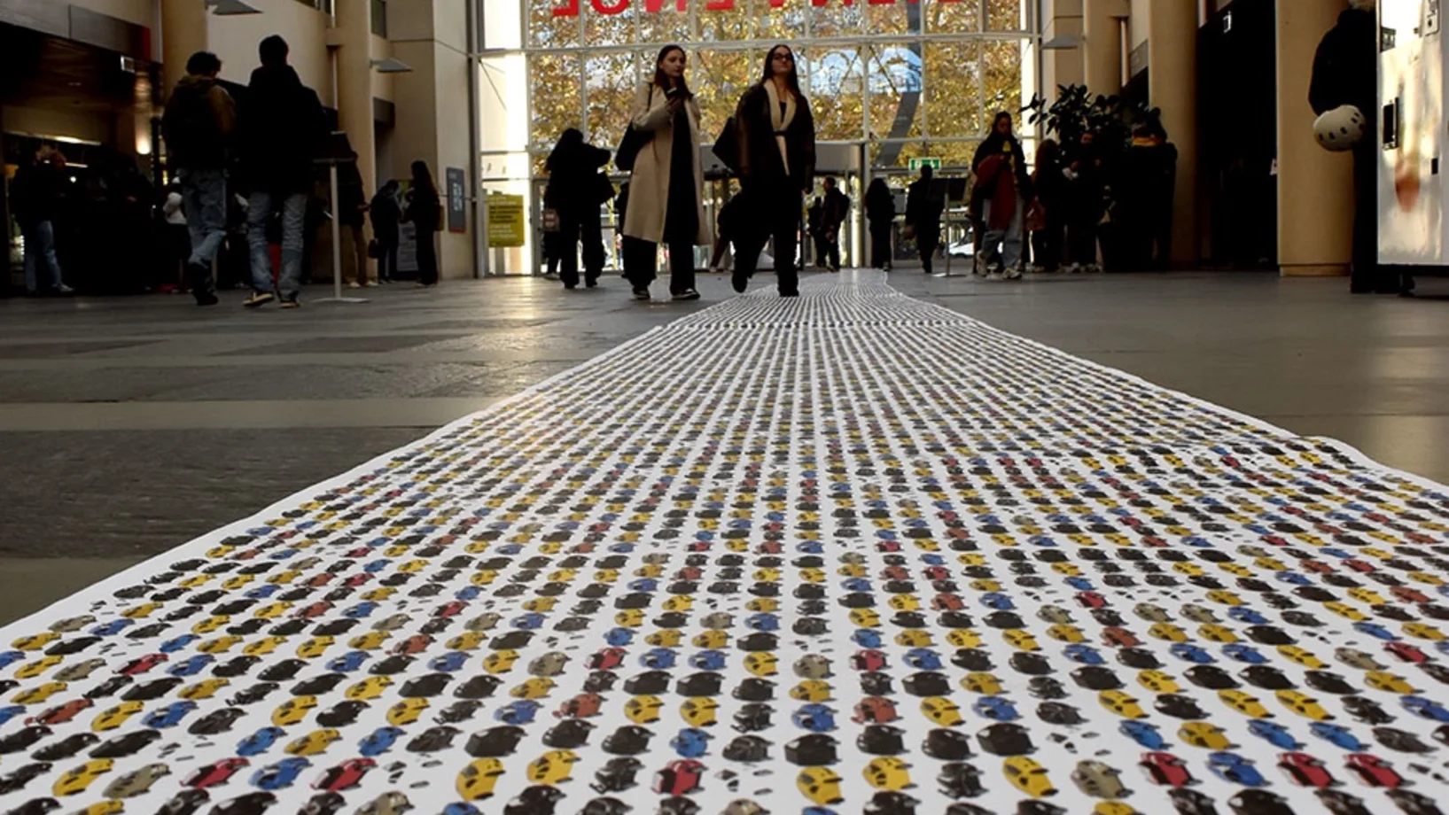 44000 voitures dans Uni-Mail